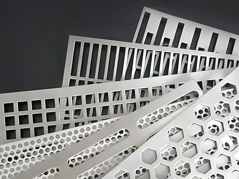 Tấm inox đục lỗ hoa văn CNC – Phúc Nhã Khang